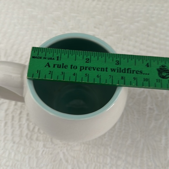 Magenta Ceramic Mug Bright Holiday Christmas Tree - Picture 7 of 8